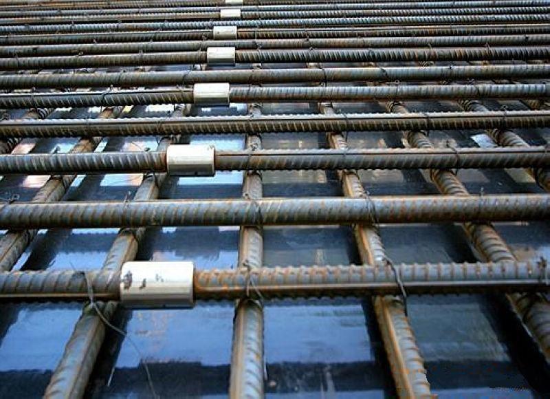 临海为什么建楼房时，要在钢筋上加一排小圆环？原来作用这么大